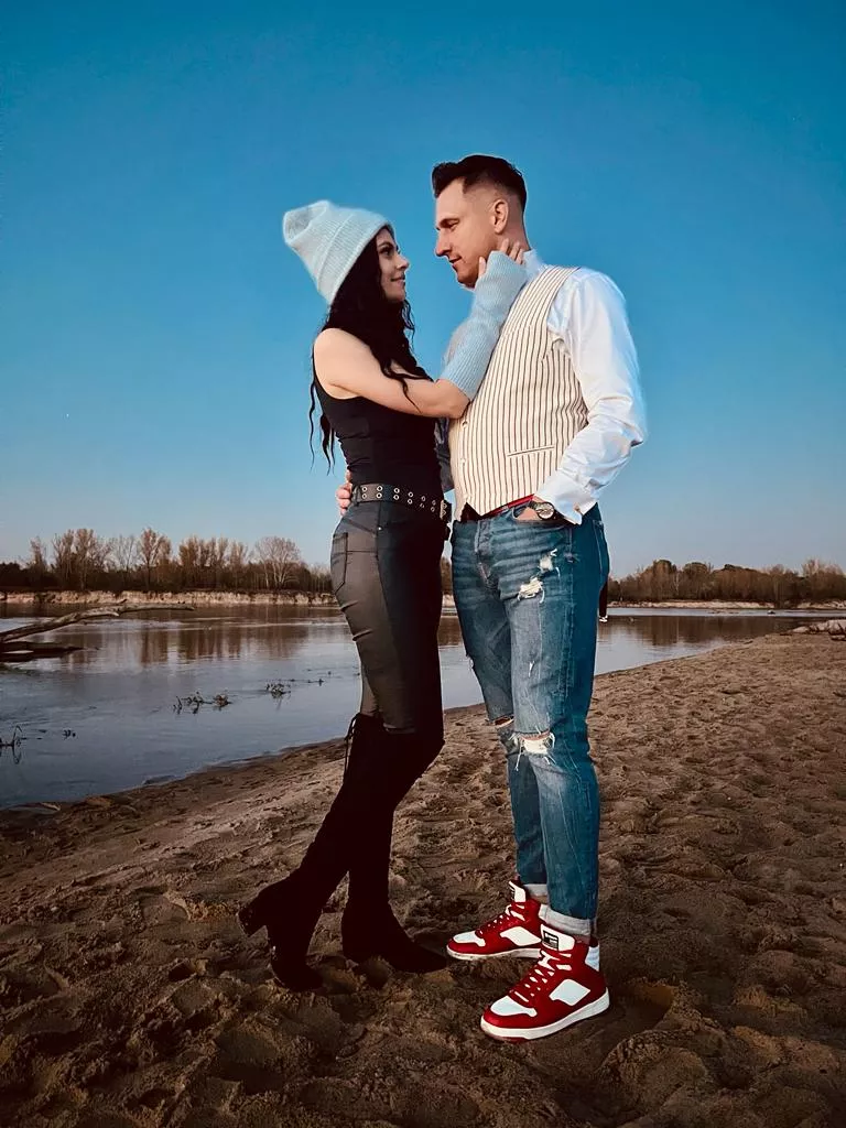 Gwiazda disco polo w sesji ślubnej inspirowanej Halloween?! Panna Młoda - Daria Budka i Pan Młody - Przemek Eratox wyglądają niesamowicie! 